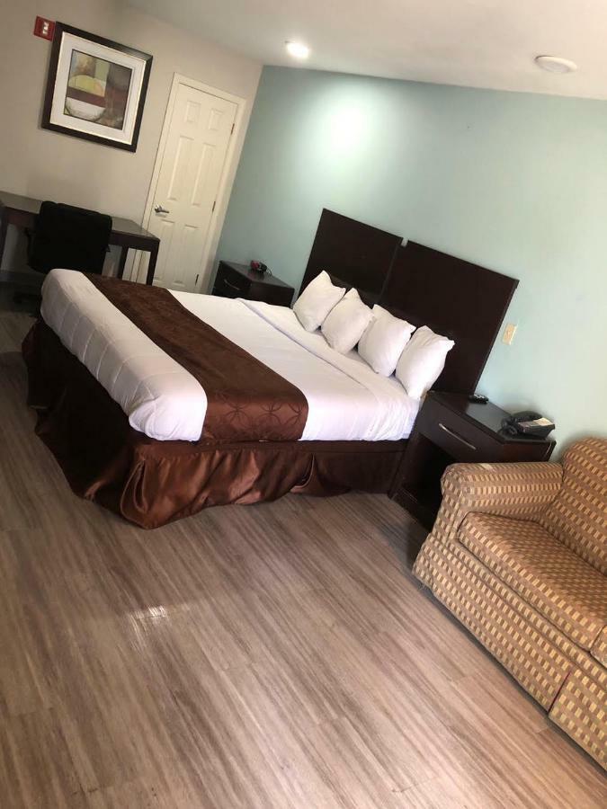 Cypress Inn Luling Екстер'єр фото